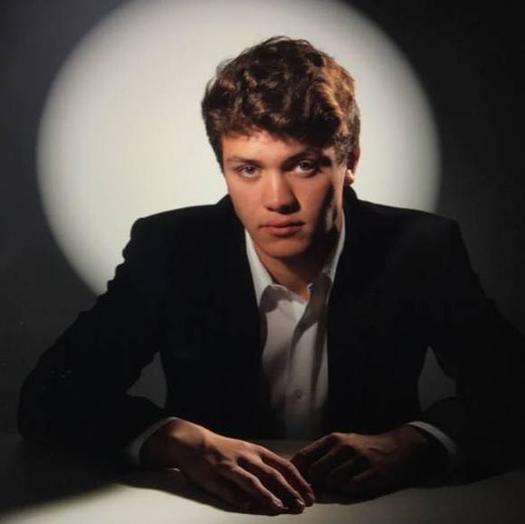 Meet your Posher, Xander - Picture 1 of 1